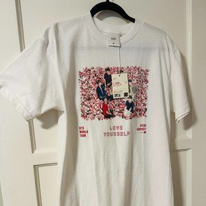 Brand New Original BTS World Tour- Love Yourself- White T-Shirt Size Large (NWT)